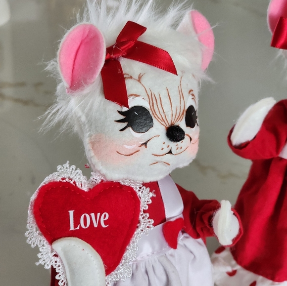 Annalee Valentines Doll - Picture 4 of 4